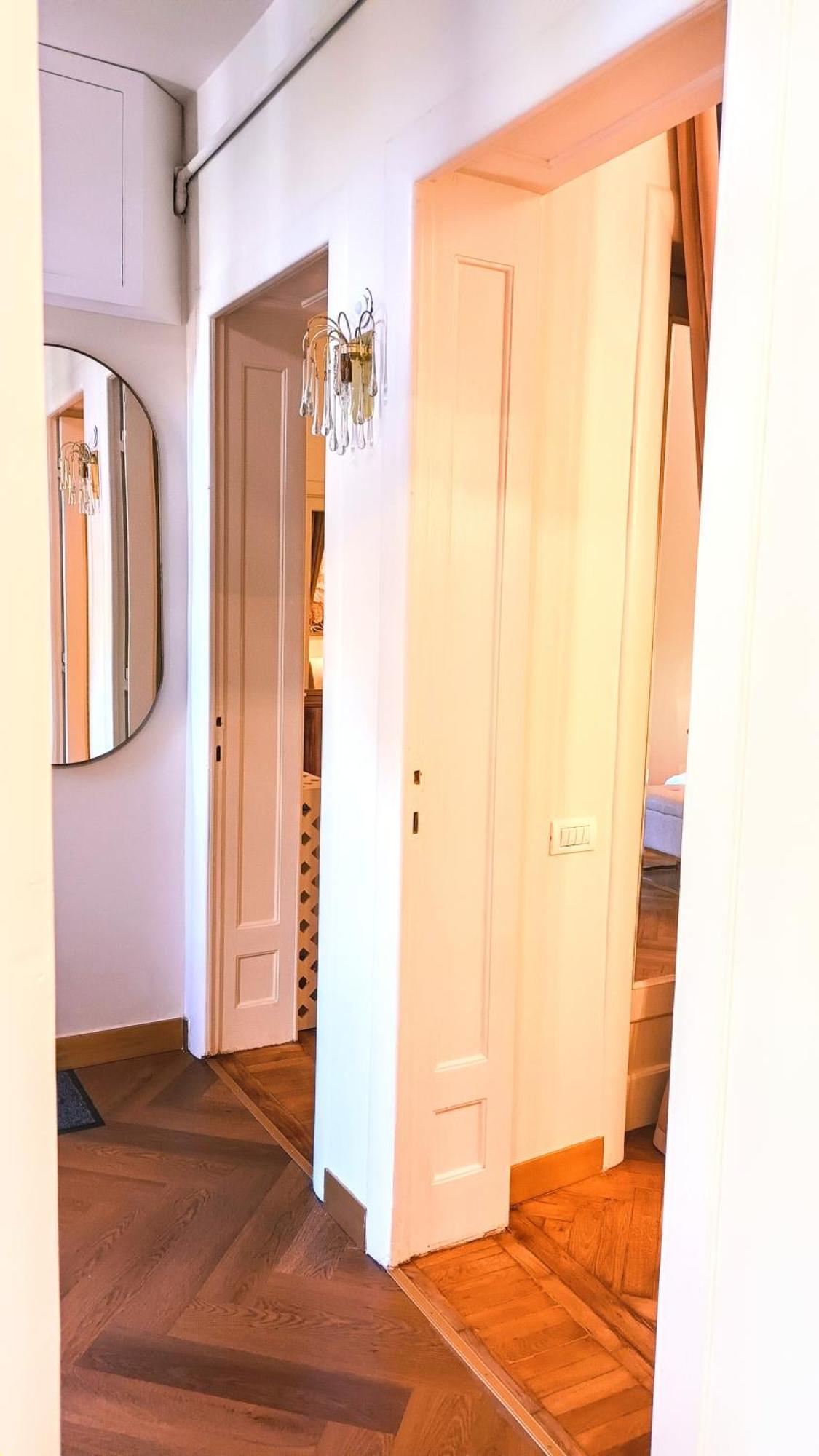 Littlehouse- Entire Property For Maximum 4 People Bucareste Exterior foto